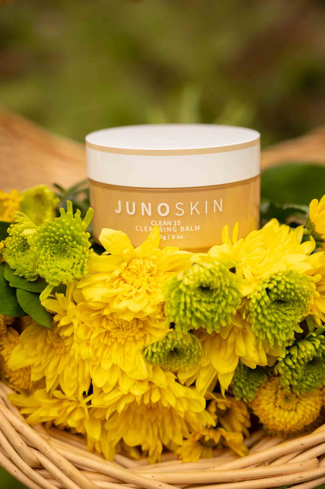 Review of the Juno & Co. Clean 10 Cleansing Balm