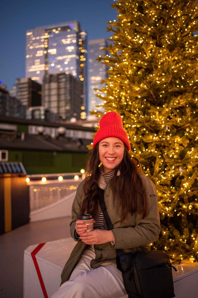Seattle fashion blogger on the Argosy Christmas Ship
