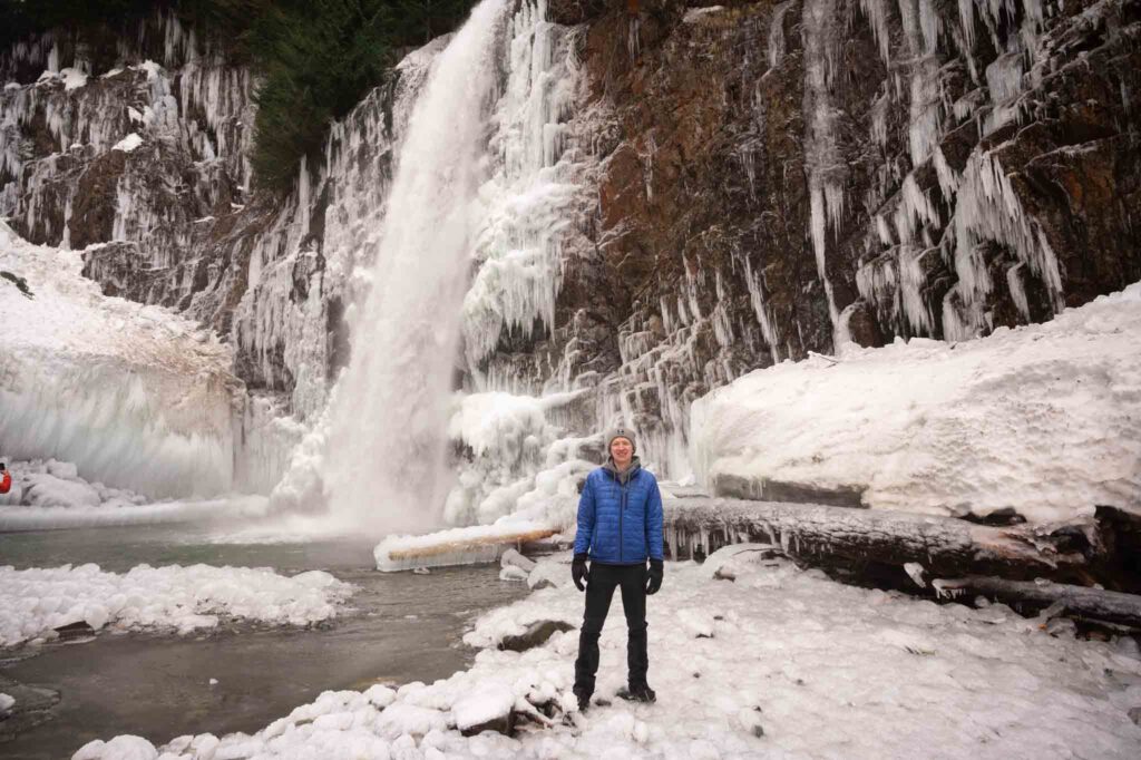 Franklin Falls in winter, frozen Franklin Falls, best hikes in Washington