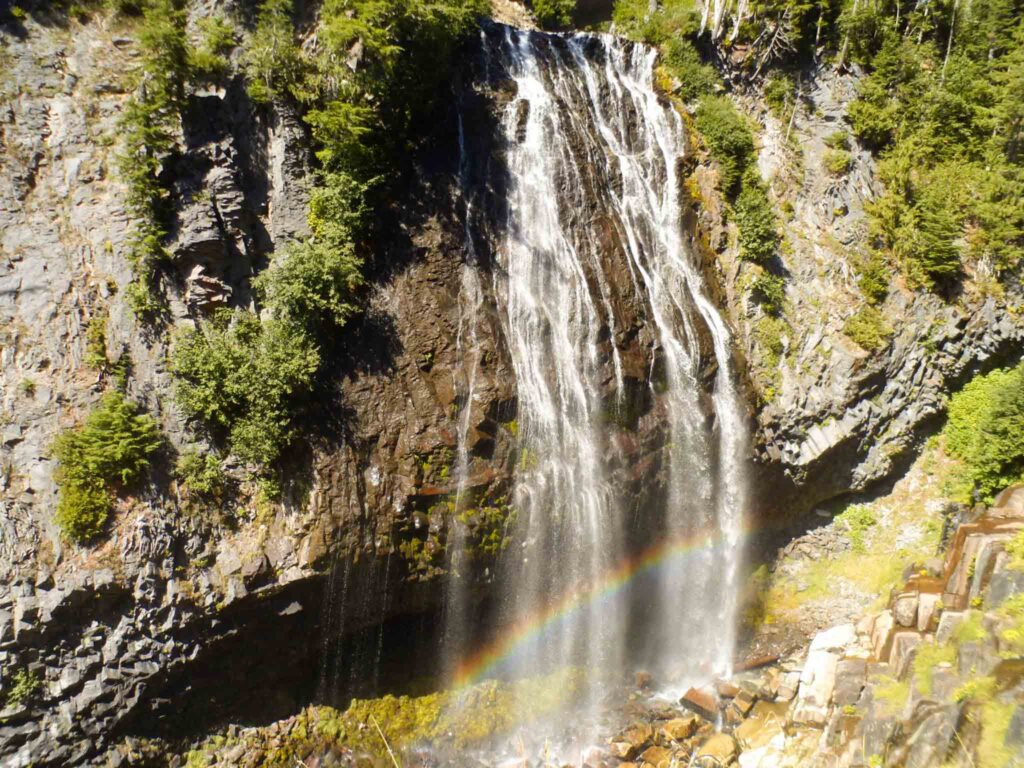 Narada Falls at Mount Rainier National Park, Waterfalls of Washington, Hikes in WA