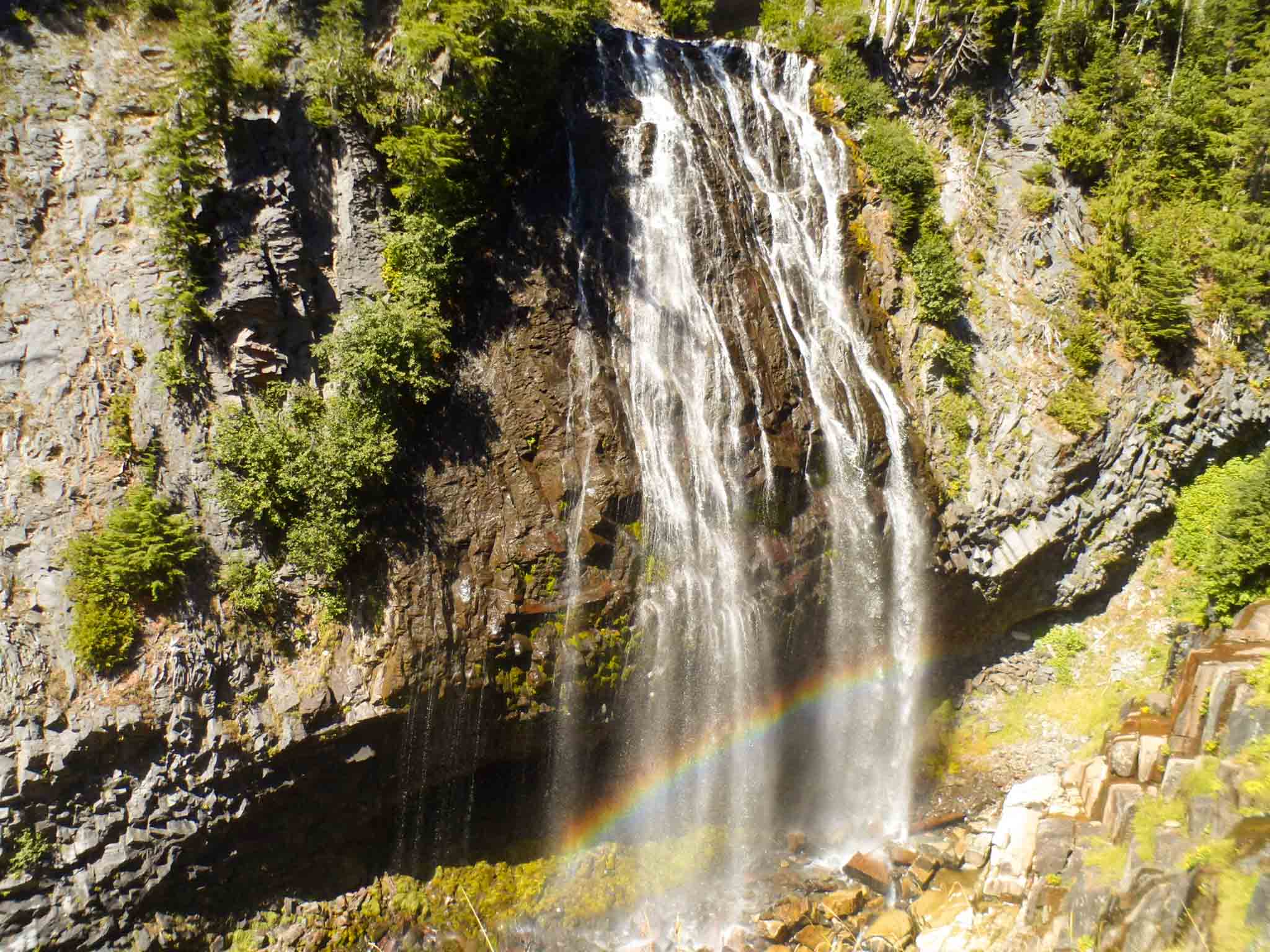 Narada Falls, waterfall hikes in Washington State, waterfalls near Seattle